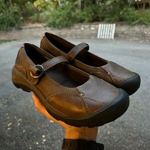 Keen Women's Brown Leather Flats